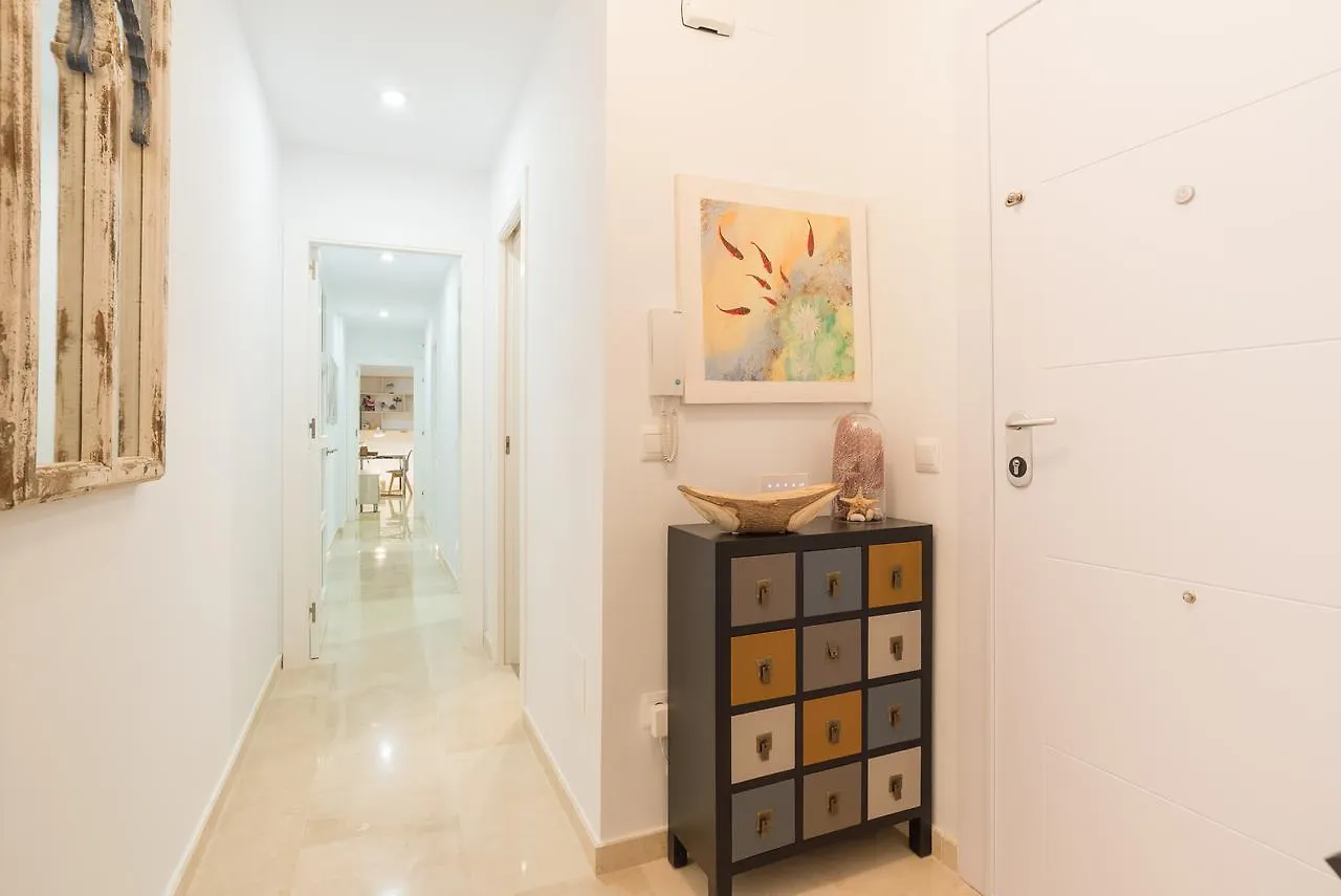 Del Parque Flats Alamos Parrot Apartment Malaga
