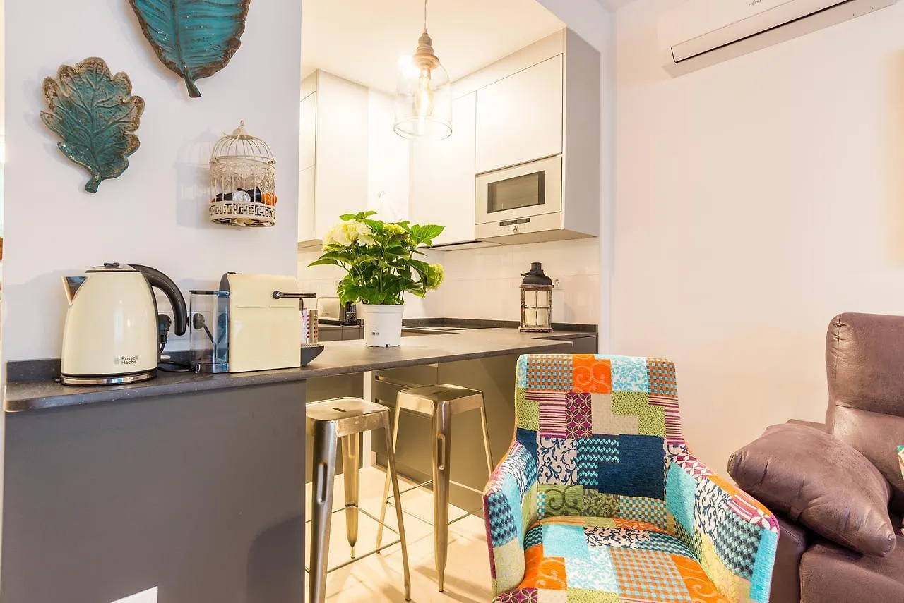 Del Parque Flats Alamos Parrot Apartment Malaga Spain